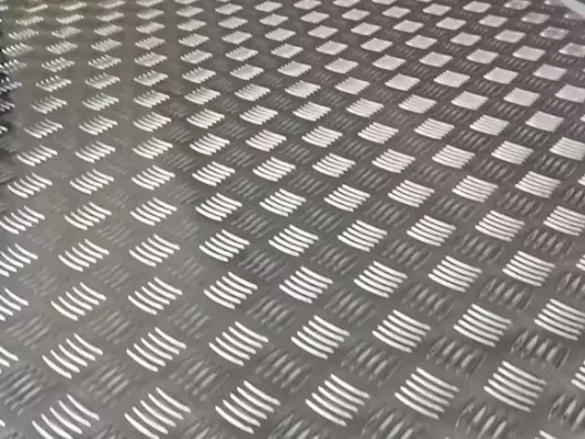 Hvordan kan ternet aluminiumplade forbedre dine projekter?